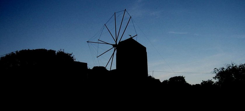 Windmühle am Abend